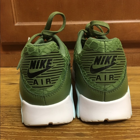 Nike Air Max 90 Ultra 2 Shoe Palm Green - Picture 4 of 9